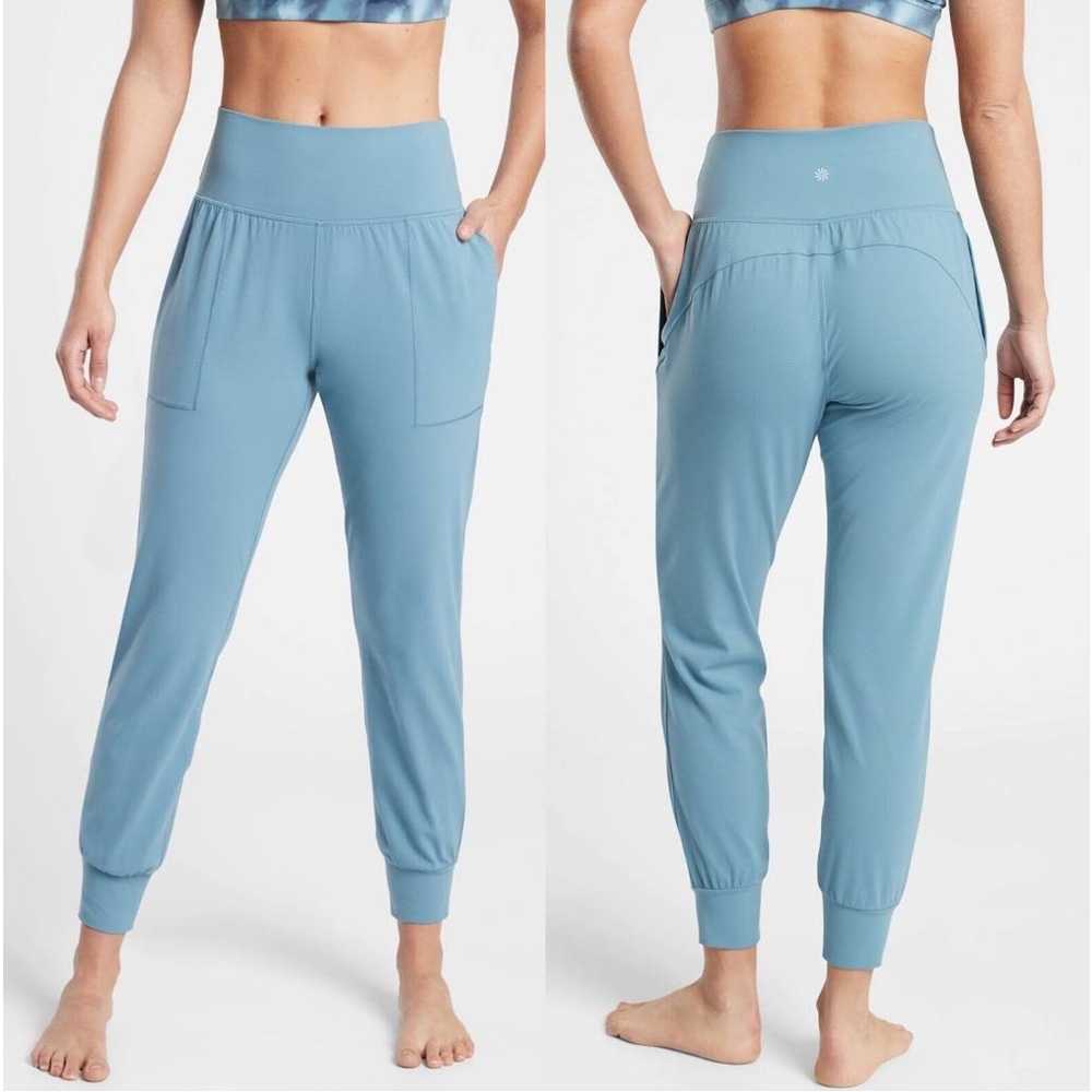 Athleta Sz Medium Salutation Joggers in Light Blue